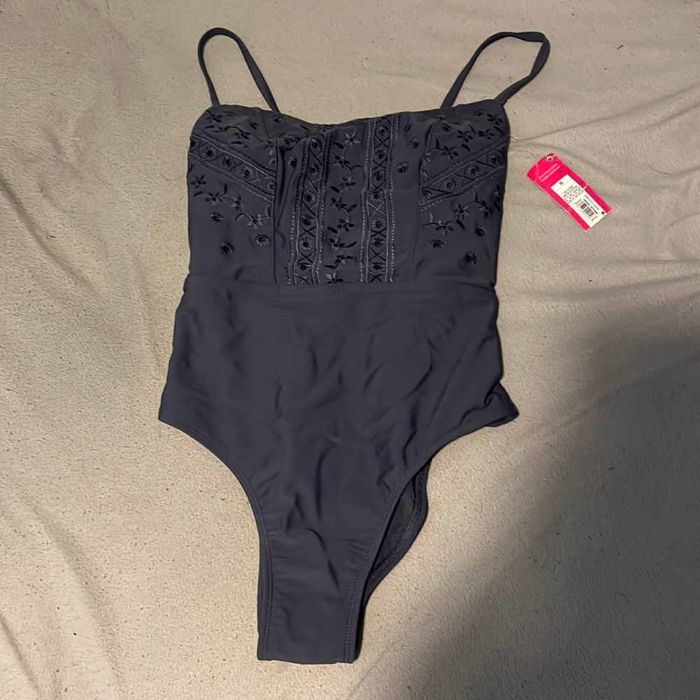Never worn one piece baithing suit